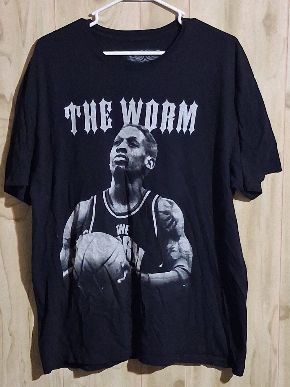 Black Graphic 'The Worm' Dennis Rodman Basketball Tee - Men's Shirt XL